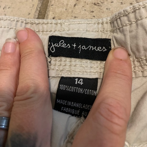 Jules + James Tan Cargo Capris - Women's Size 14 - Picture 6 of 7